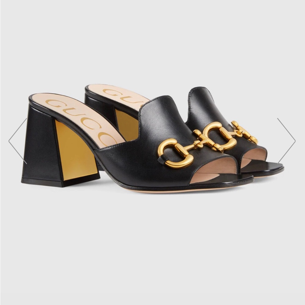 Gucci women’s slide sandal with Horsebit. Size 38.5.